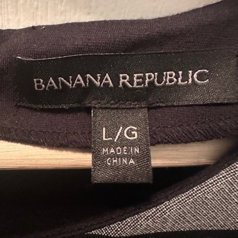 Banana Republic - Retro Striped Roxy - Large - Picture 2 of 3